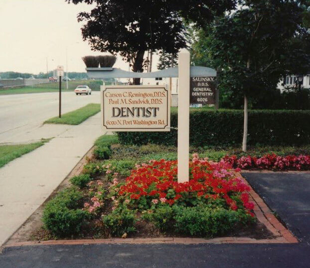 older outdoor sign for Sandvick DDS